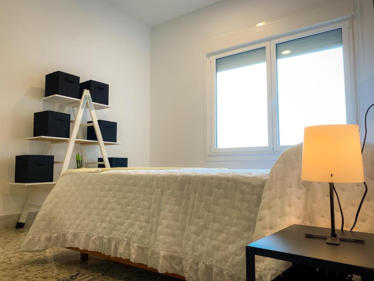 Apartamento Boutique - La Tienda De Pepita Appartamento Cangas do Morrazo Esterno foto
