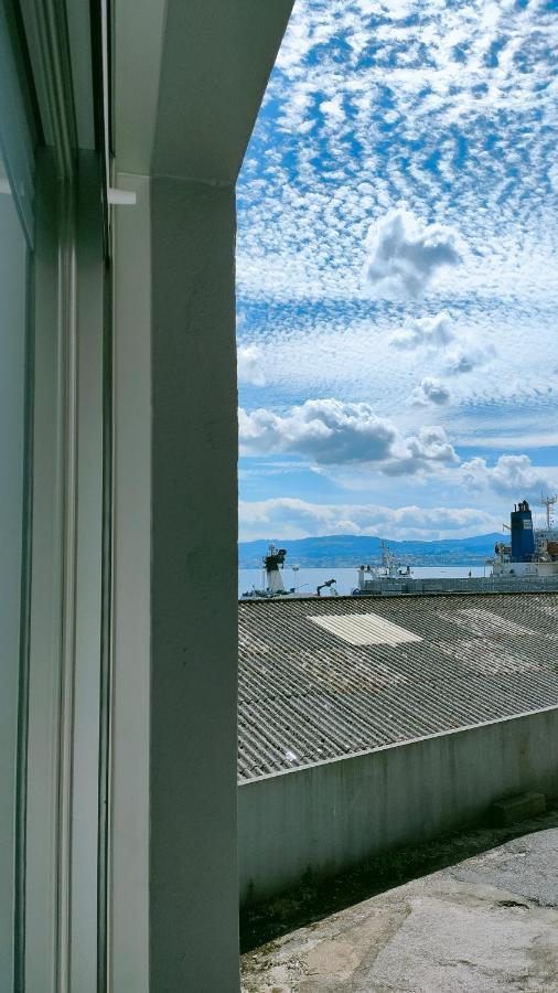 Apartamento Boutique - La Tienda De Pepita Appartamento Cangas do Morrazo Esterno foto